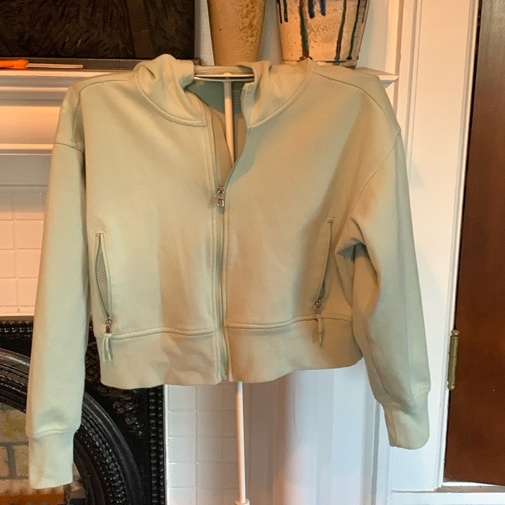 Old Navy girls cropped light green jacket. Worn a few times